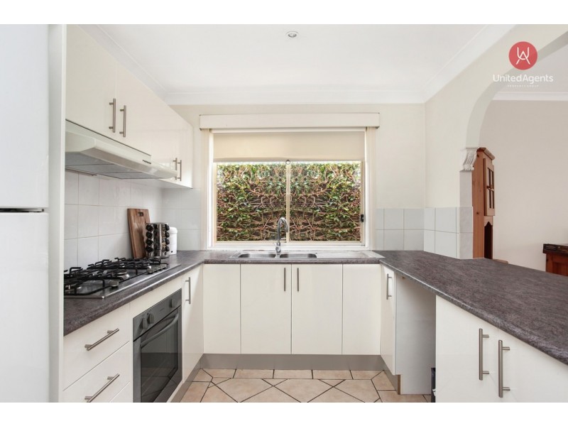 9 Angledool Avenue, Hinchinbrook NSW 2168