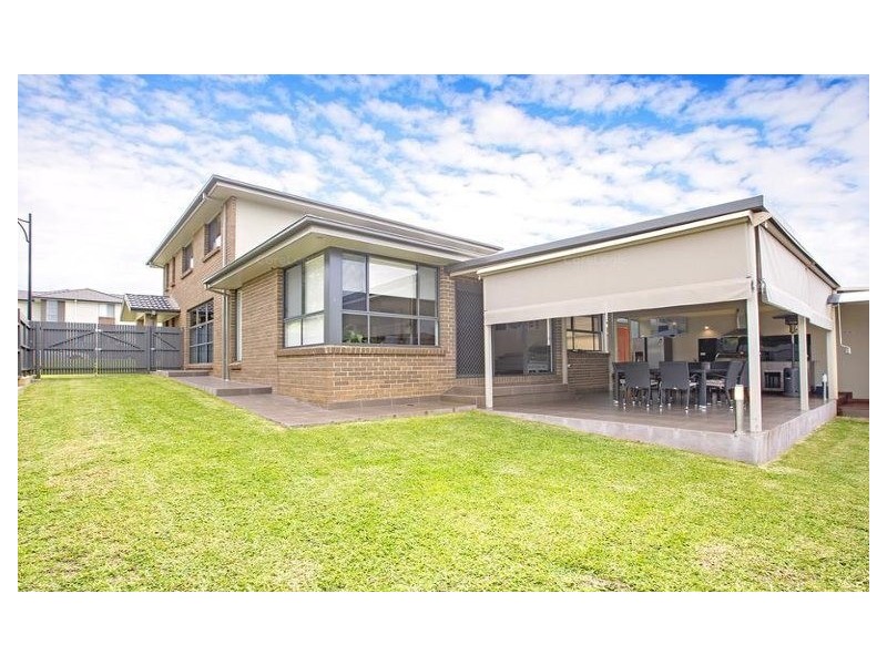 23 Jessie Street, Middleton Grange NSW 2171