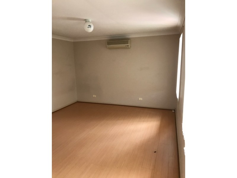 West Hoxton NSW 2171