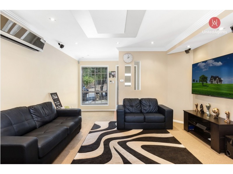 5 Verge Place, West Hoxton NSW 2171