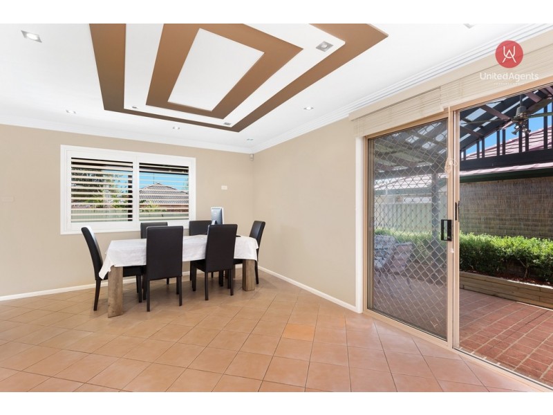 5 Verge Place, West Hoxton NSW 2171