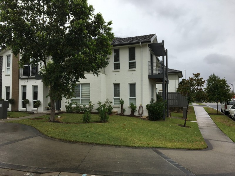 36 Truscott Avenue, Middleton Grange NSW 2171