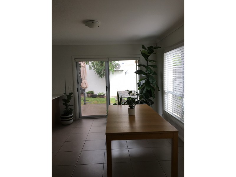 36 Truscott Avenue, Middleton Grange NSW 2171