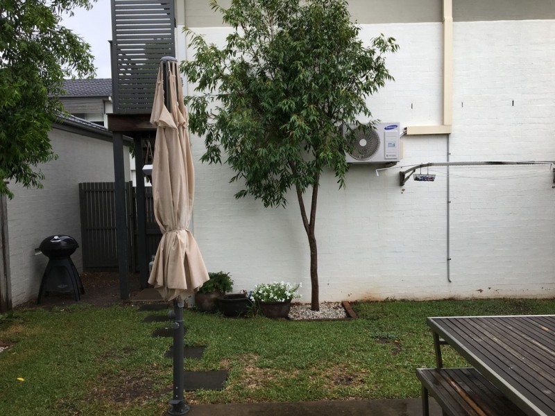 36 Truscott Avenue, Middleton Grange NSW 2171