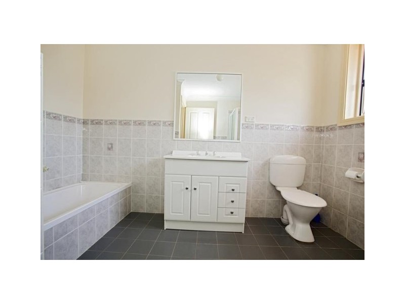 West Hoxton NSW 2171