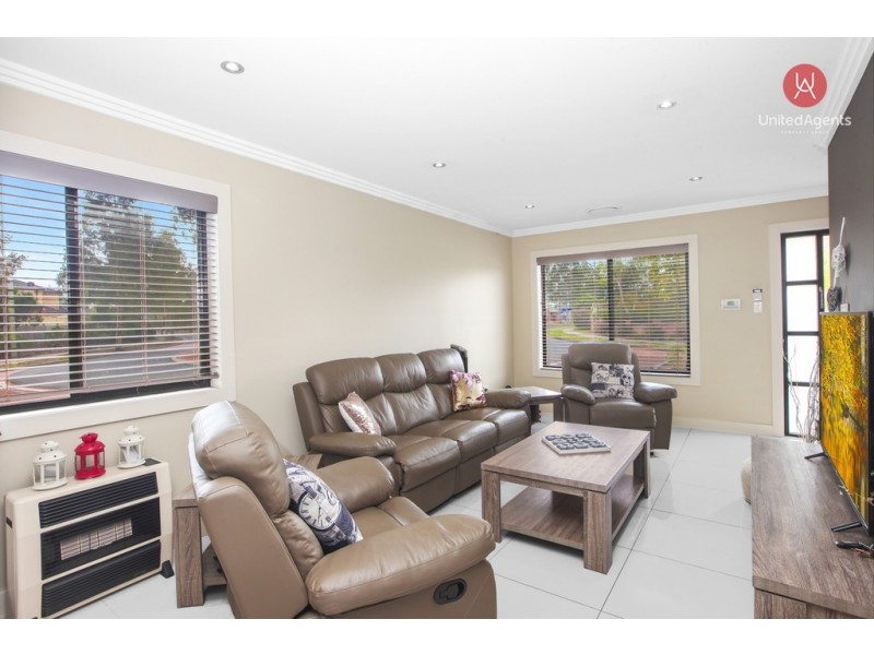 1A Hobler Avenue, West Hoxton NSW 2171