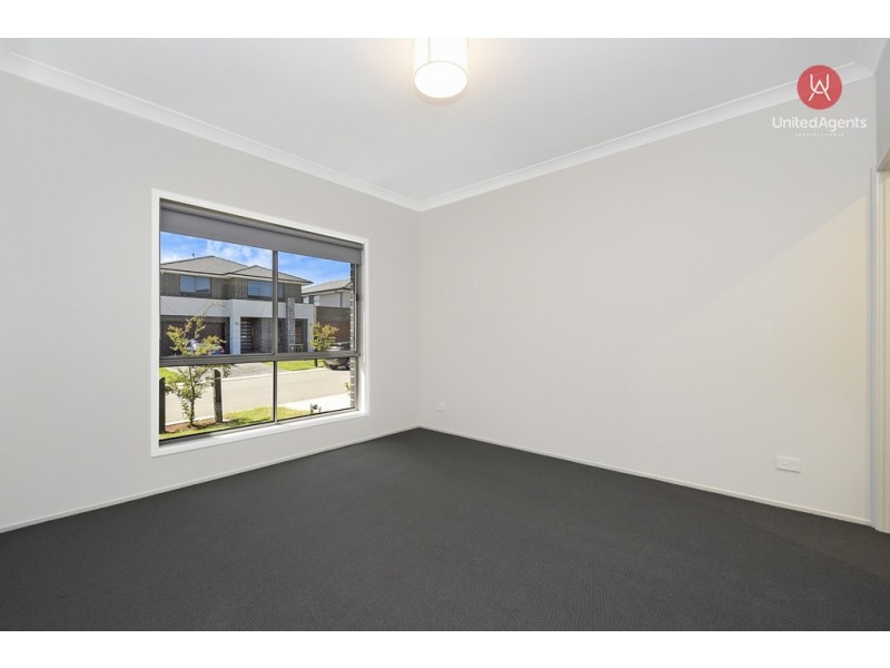 15 Stonecrop Street, Denham Court NSW 2565