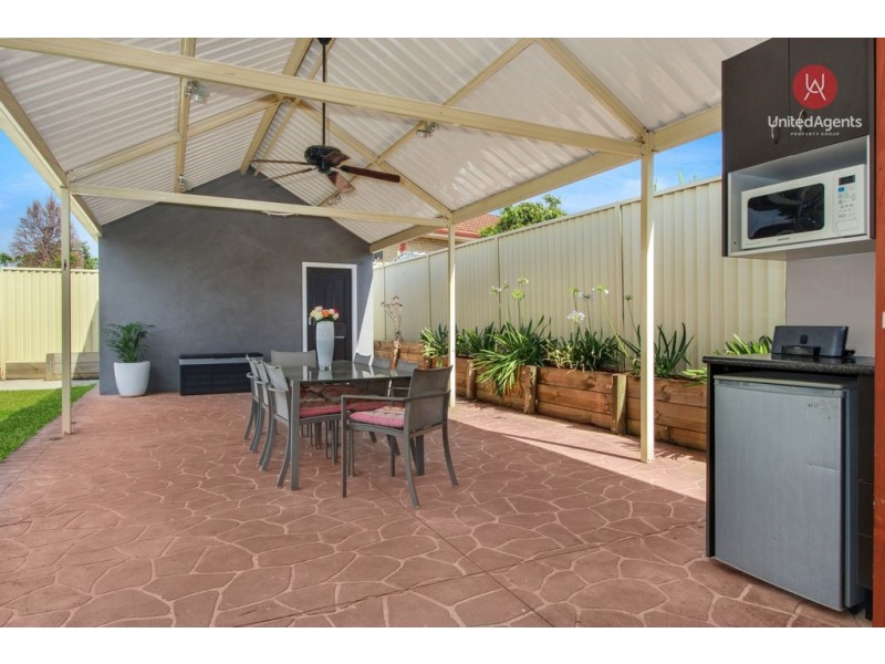 109 Falcon Circuit, Green Valley NSW 2168