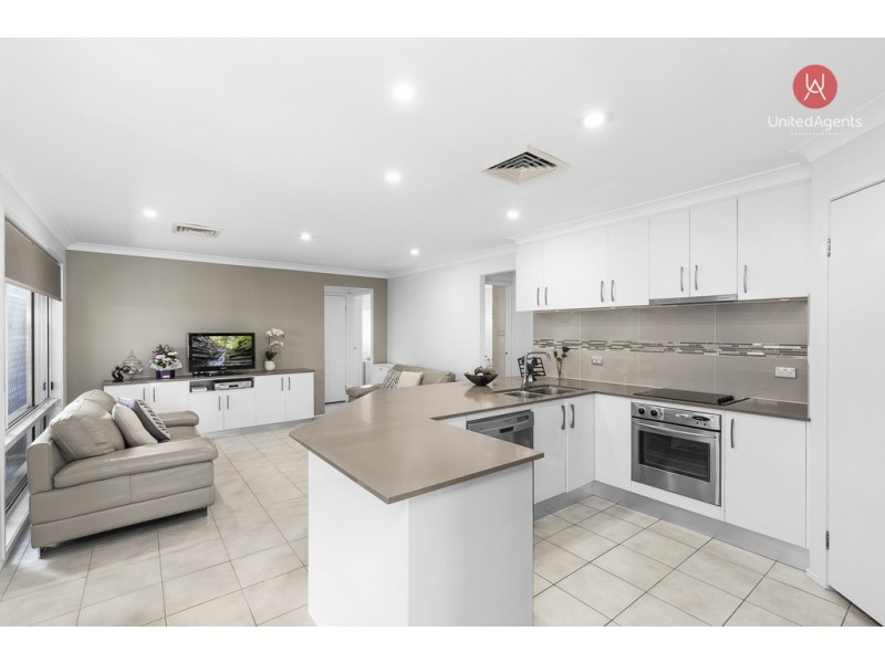 32 Tabletop Circuit, Horningsea Park NSW 2171