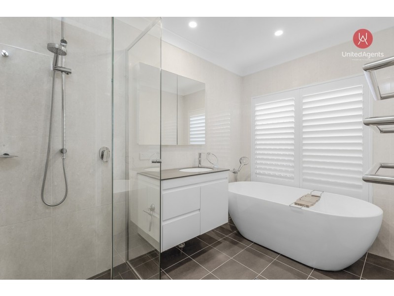 32 Tabletop Circuit, Horningsea Park NSW 2171