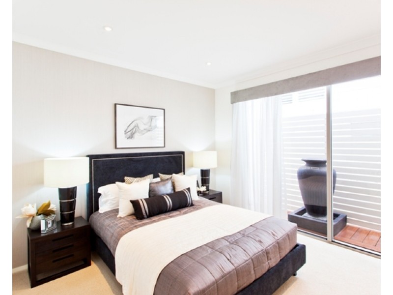 28 Village Circuit, Gregory Hills NSW 2557
