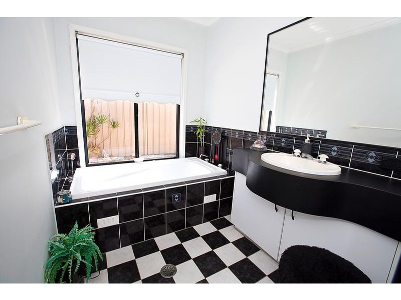 Hoxton Park NSW 2171