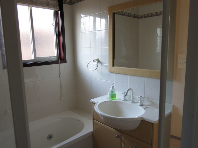 Greenfield Park NSW 2176