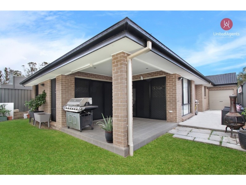 60 Bird Walton Avenue, Middleton Grange NSW 2171