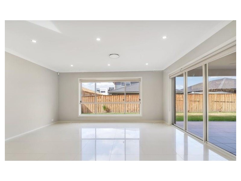 9 Crossley Avenue, Carnes Hill NSW 2171