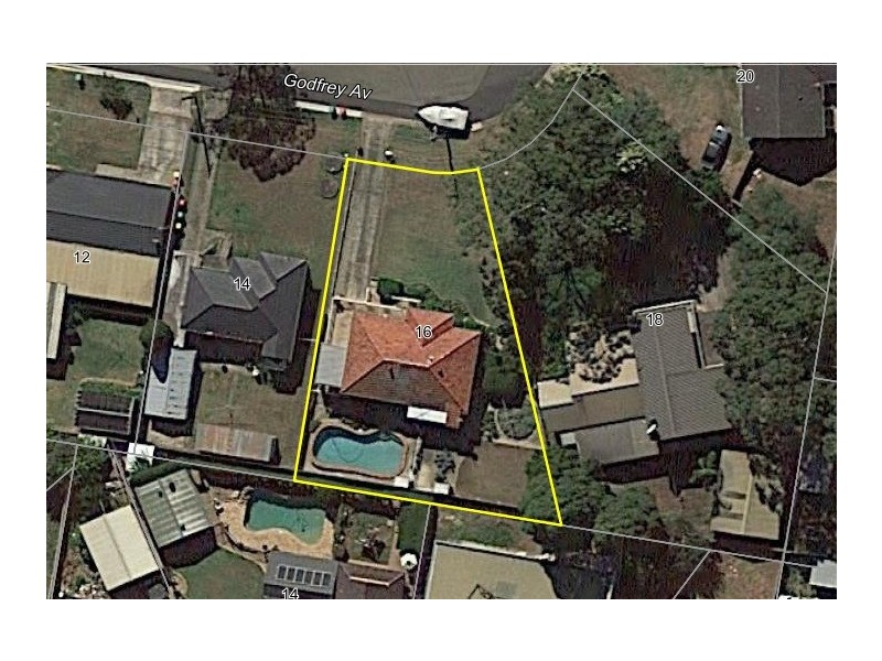16 Godfrey Avenue, West Hoxton NSW 2171