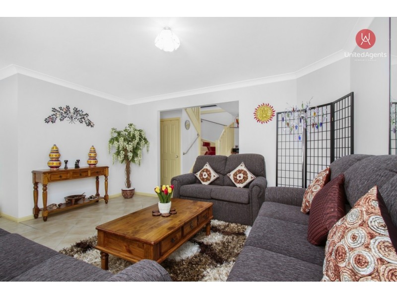 1 Mitchell Drive, West Hoxton NSW 2171