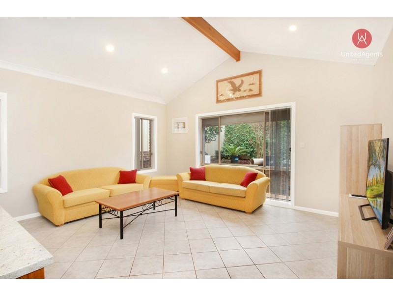 15 Snell Place, West Hoxton NSW 2171