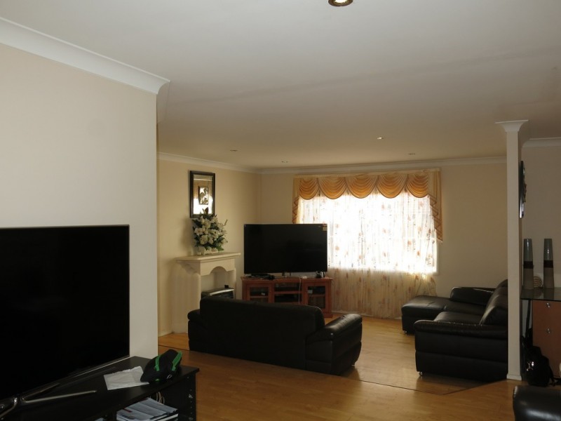 West Hoxton NSW 2171