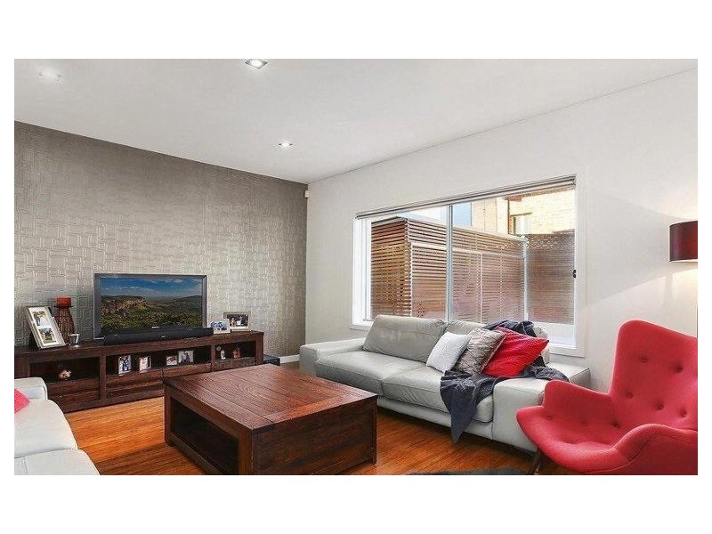 1 Rosa Place, West Hoxton NSW 2171