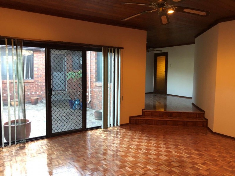 Bossley Park NSW 2176