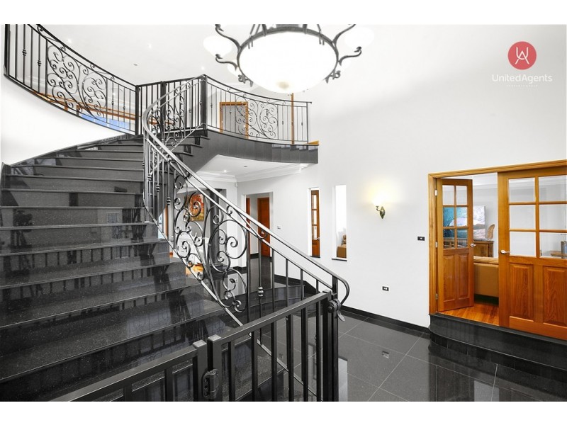 5 Toulouse Street, Cecil Hills NSW 2171