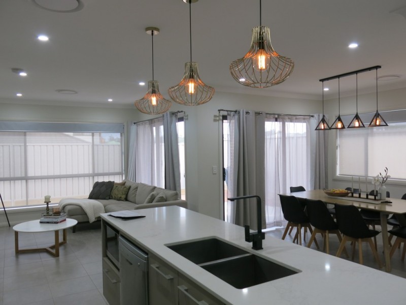 18 HEMMIE ROAD, Edmondson Park NSW 2174