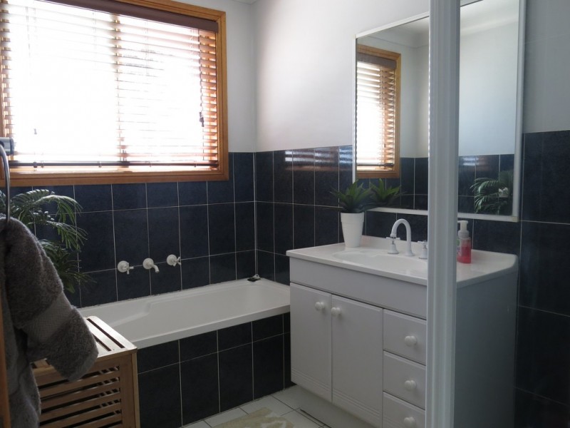 Hoxton Park NSW 2171