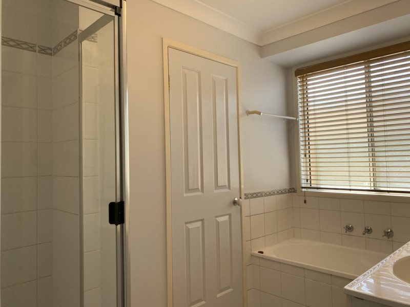 4 LACEPEDE PLACE, Hinchinbrook NSW 2168