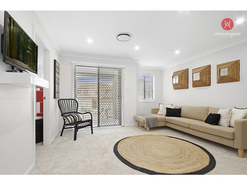 4 Garling Avenue, West Hoxton NSW 2171