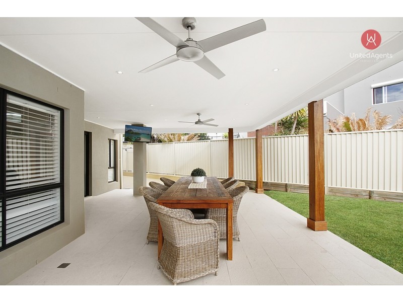 4 Garling Avenue, West Hoxton NSW 2171
