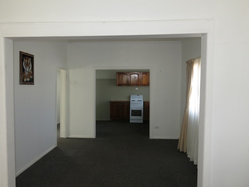 3 WOOD CLOSE, Green Valley NSW 2168