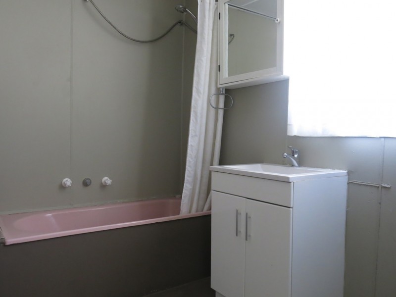 3 WOOD CLOSE, Green Valley NSW 2168