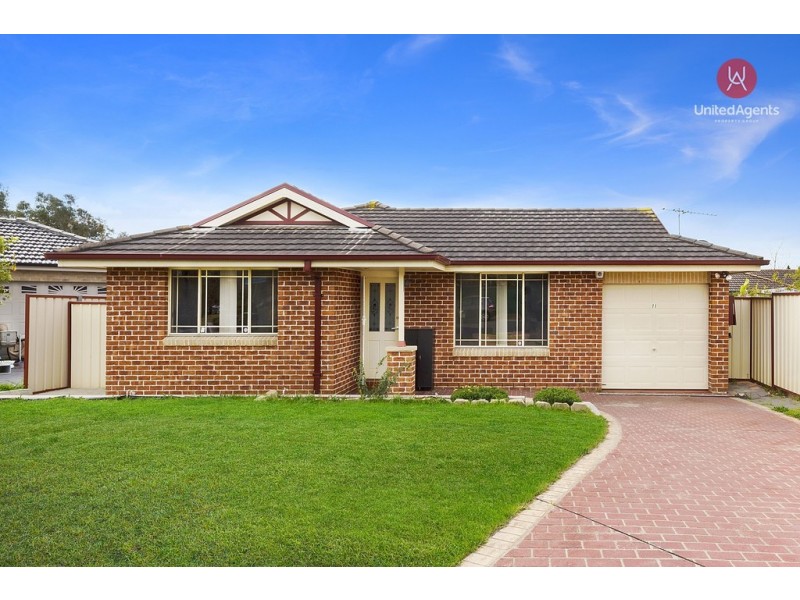 11 Yerrinbool Close, Prestons NSW 2170