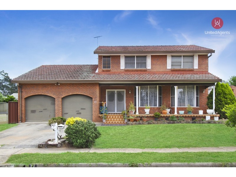 17 Dalpra Crescent, Bossley Park NSW 2176
