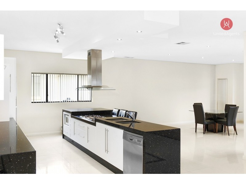 4 Kintyre Street, Cecil Hills NSW 2171