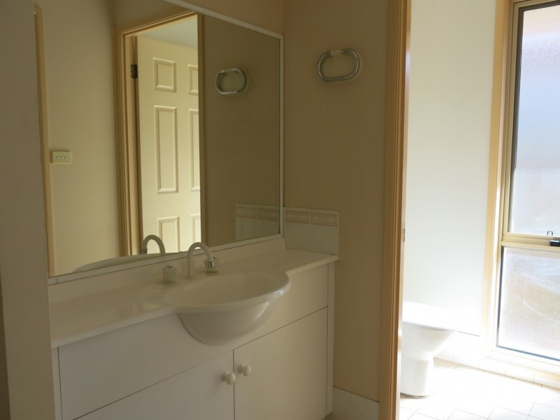 West Hoxton NSW 2171