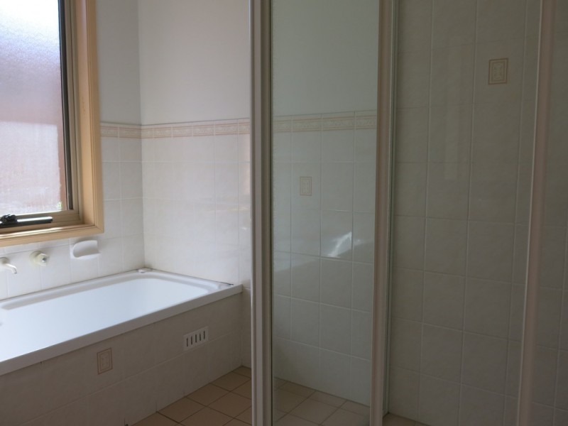 West Hoxton NSW 2171