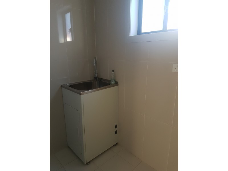 Edensor Park NSW 2176