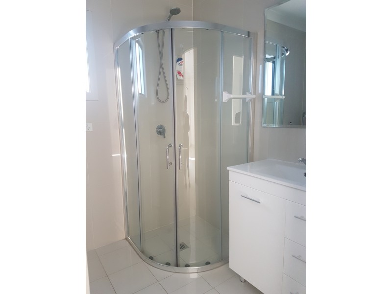 Edensor Park NSW 2176