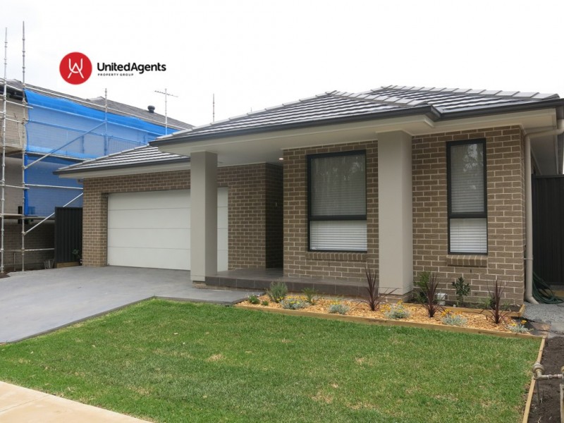 117 Sawsedge Ave, Denham Court NSW 2565