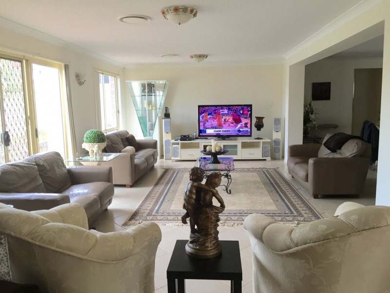 West Hoxton NSW 2171