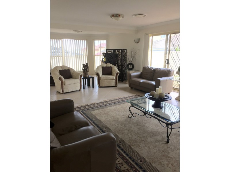 West Hoxton NSW 2171