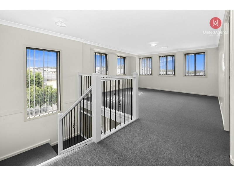 1 Treacy Avenue, Middleton Grange NSW 2171