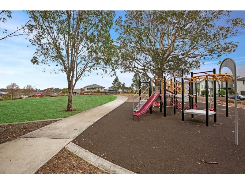 1 Treacy Avenue, Middleton Grange NSW 2171