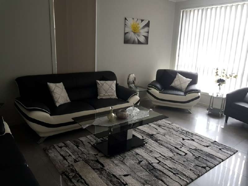 Middleton Grange NSW 2171