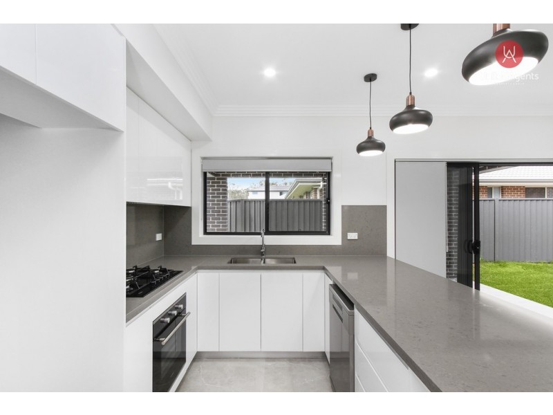 17 Besnard Street, Oran Park NSW 2570