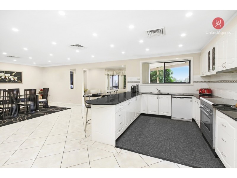 8 Lodi Close, West Hoxton NSW 2171