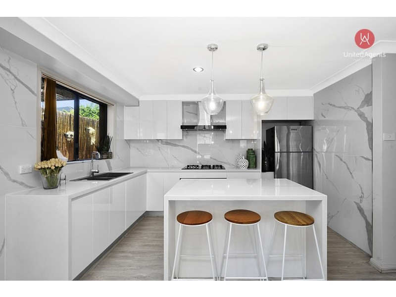 28 Mathinna Circuit, West Hoxton NSW 2171