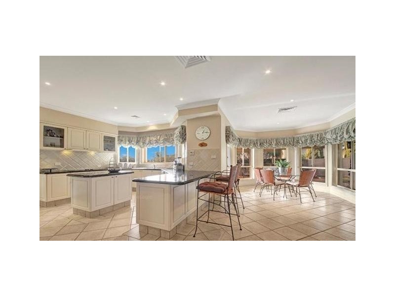 14 Bribie Close, Green Valley NSW 2168